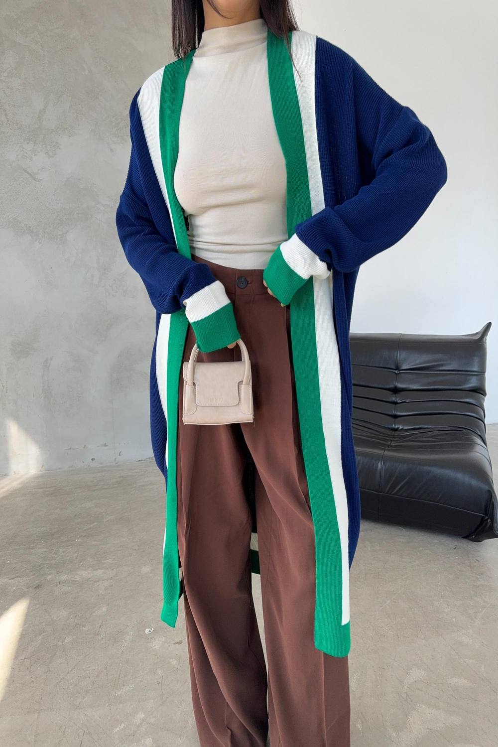 Belissh Women's Navy & Green Color Block Longline Knit Cardigan Sweater