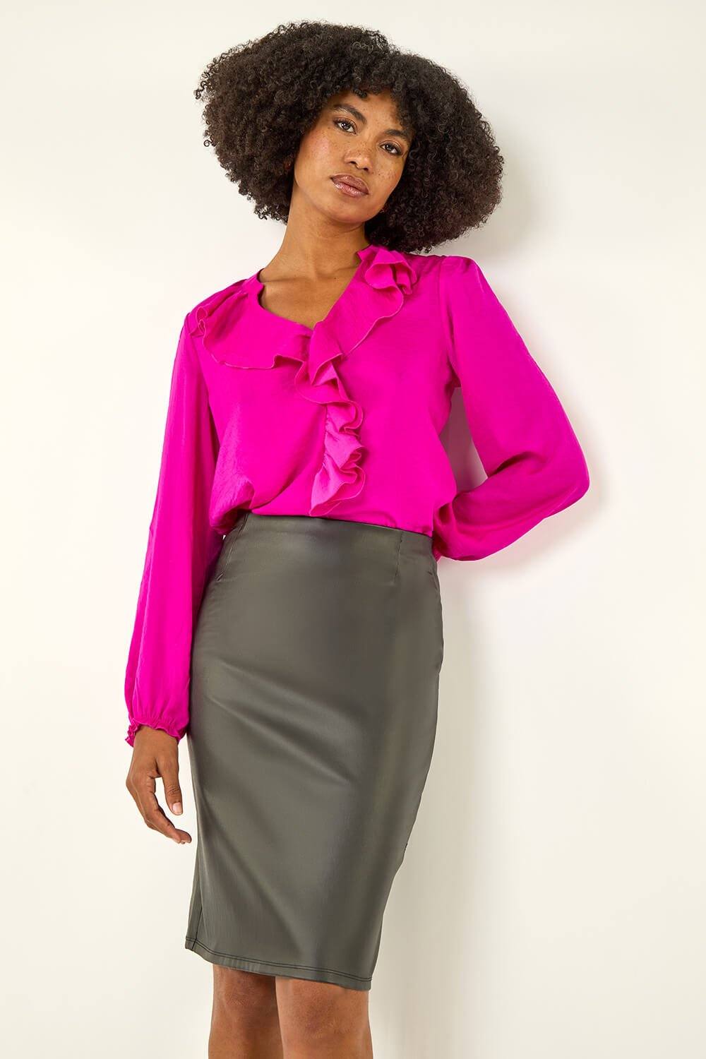 Roman Faux Leather Pull On Pencil Skirt In Metallic Silver