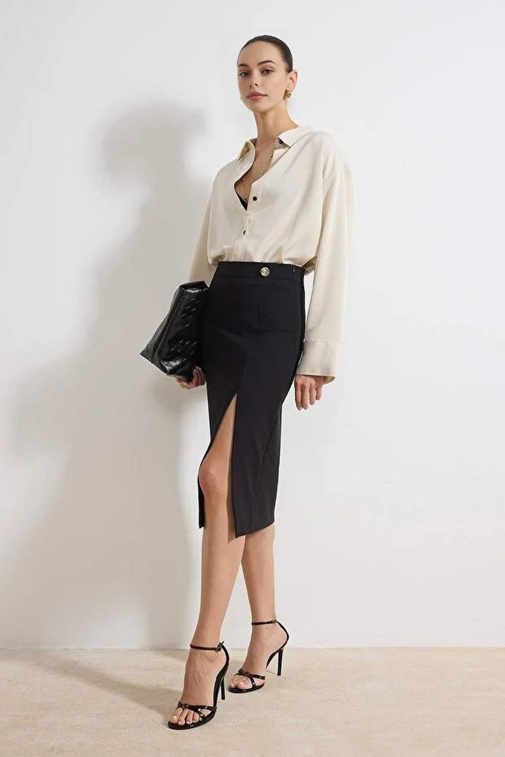 Wovcor Midi Pencil Skirt With Side Slit And Button Detail Finish In Black