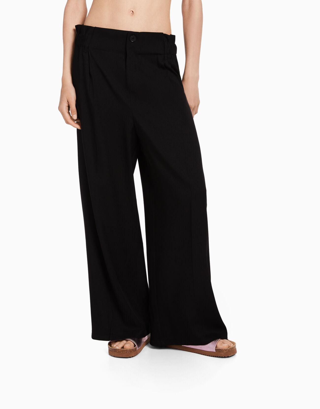 Bershka Wide-Leg Trousers With Gathered Waist Women M Black