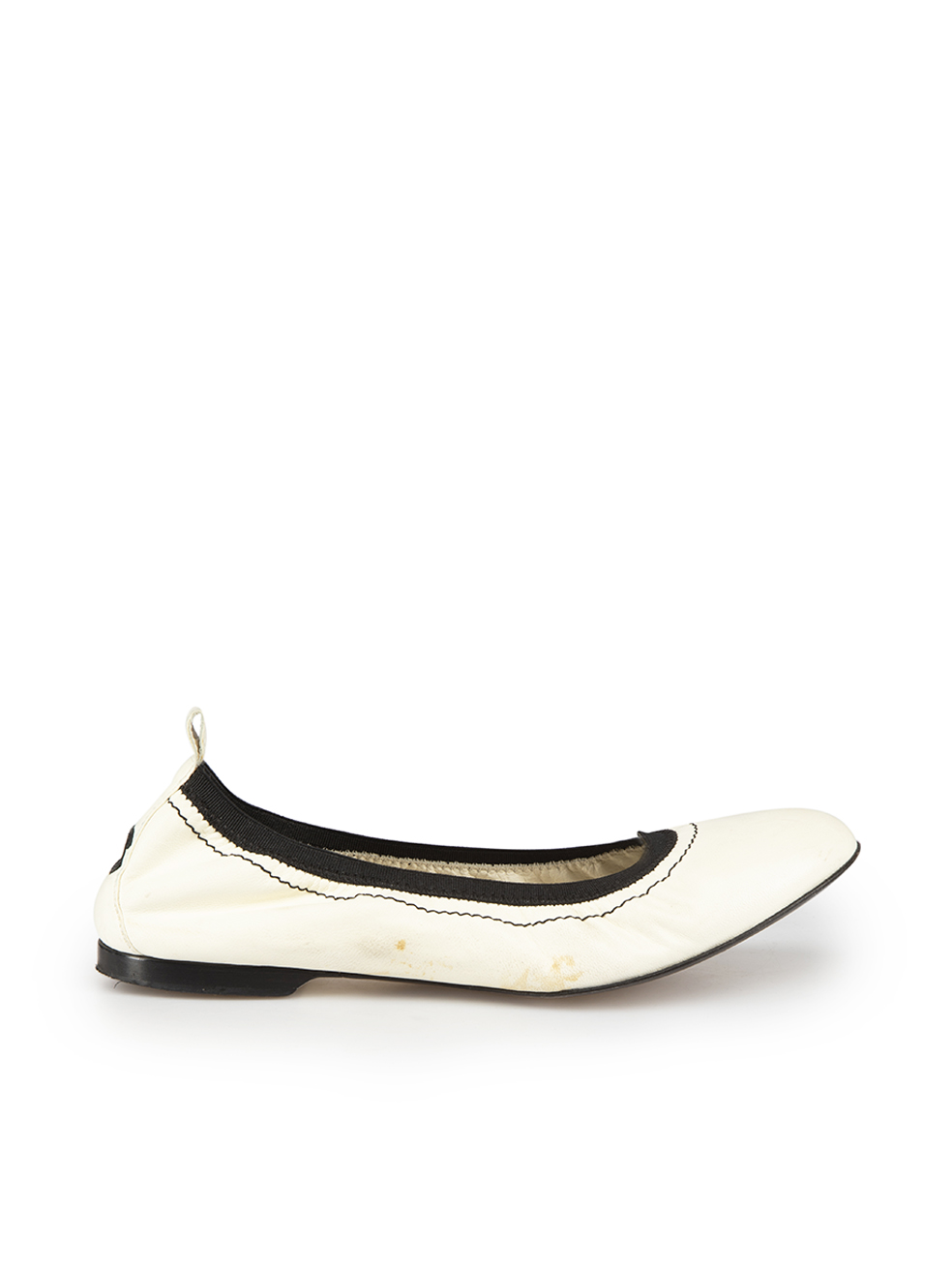 Chanel White Leather Ballet Flats