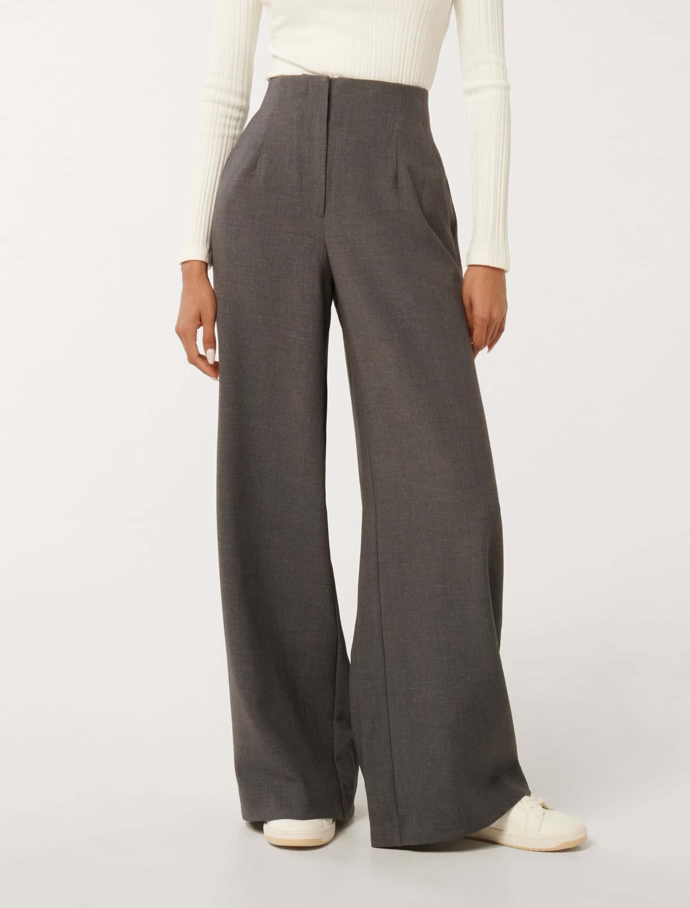 Forever New Women's Freya Petite High-Waisted Wide-Leg Trousers in Grey Marle, Size 14 Polyester/Viscose/Elastane