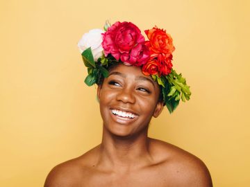 We're loving this vibrant floral crown look! Fancy learning how to create your own sustainable statement piece? Our blog post reveals the secrets to crafting eco-friendly accessories that'll turn heads. Don't miss our top tips for styling these gorgeous blooms ethically. Click for the full guide!