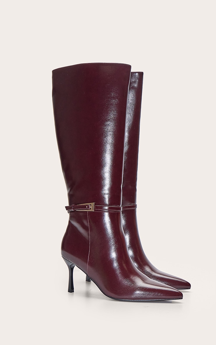 Pointed Toe Stiletto Boots for Statement Autumn Silhouettes