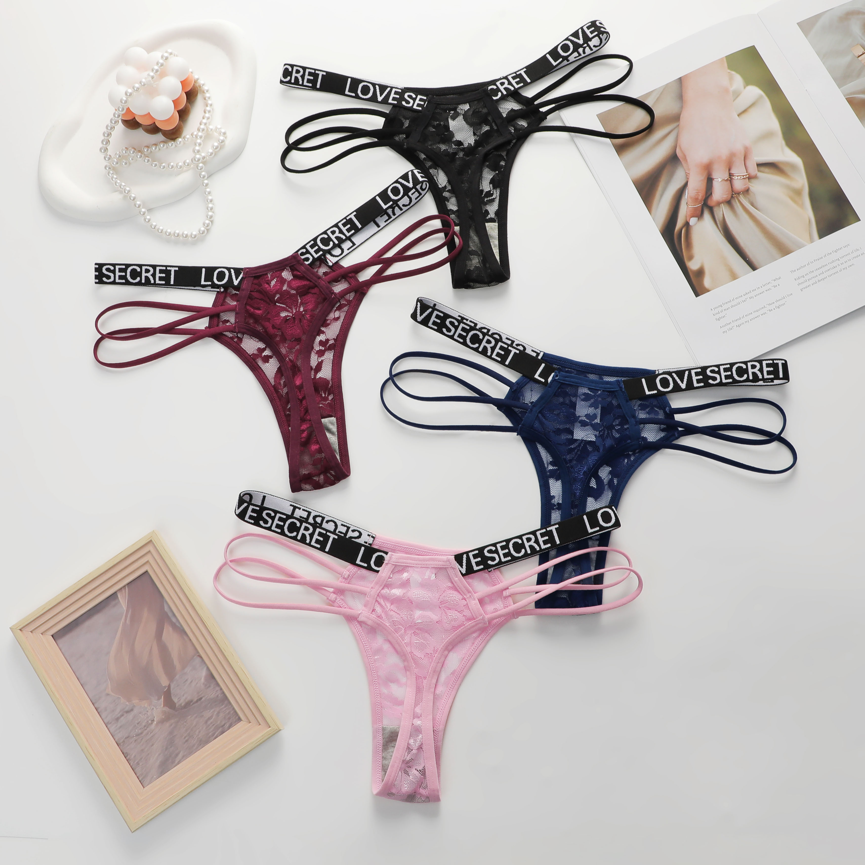 Thongs in Seamless Fabric