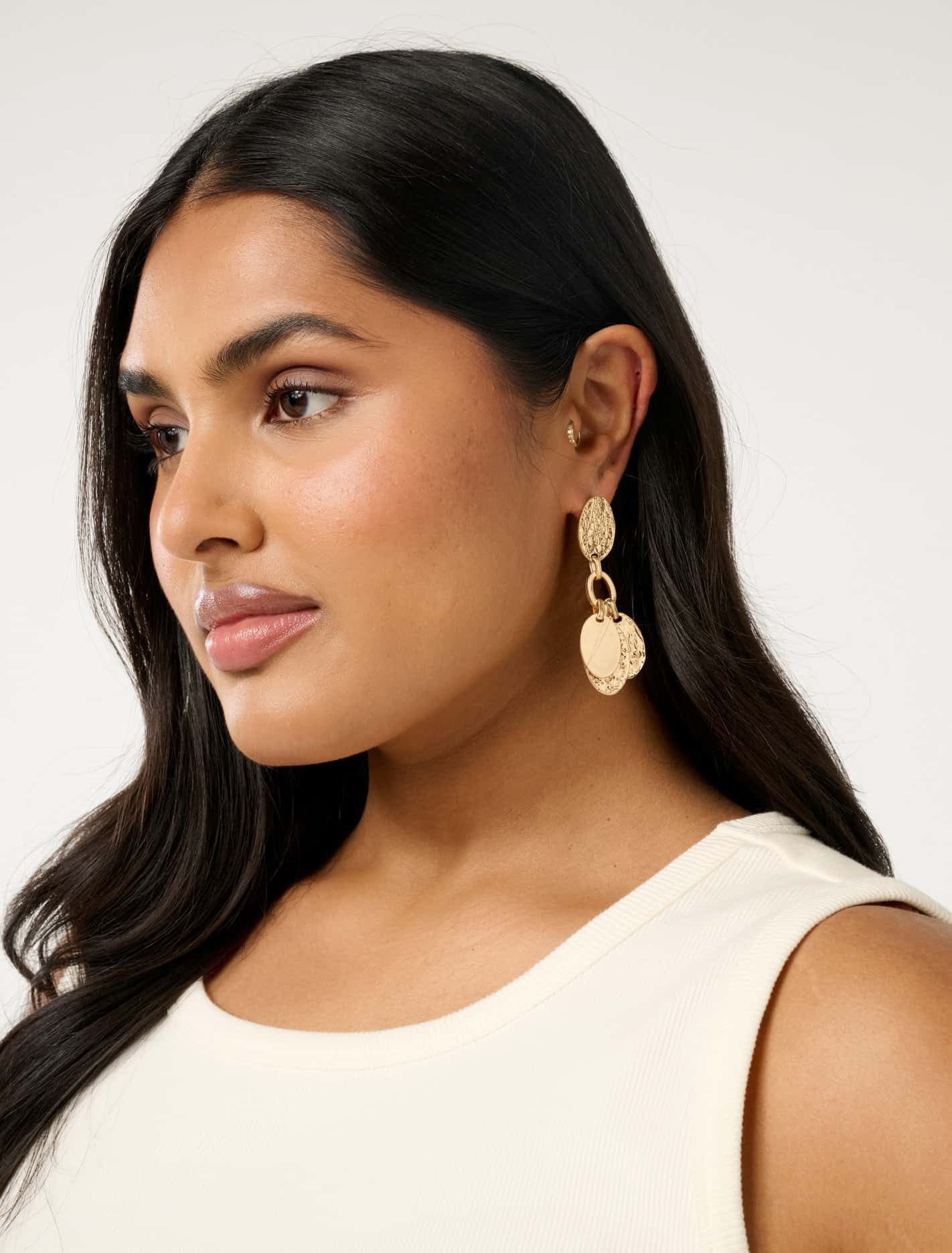 Forever New Women's Signature Darielle Disc Earring in Gold