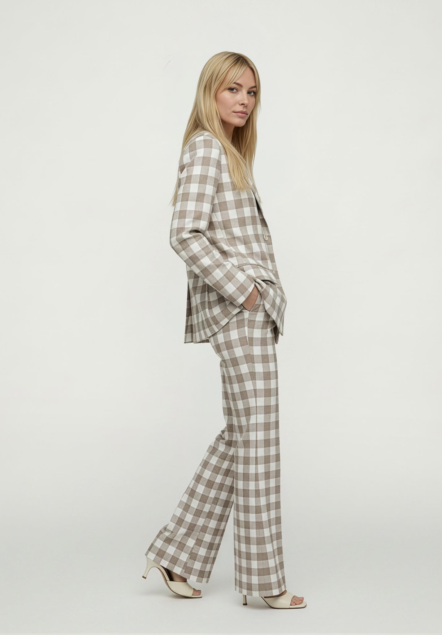 Oatley Check Print Blazer Jacket in Brown